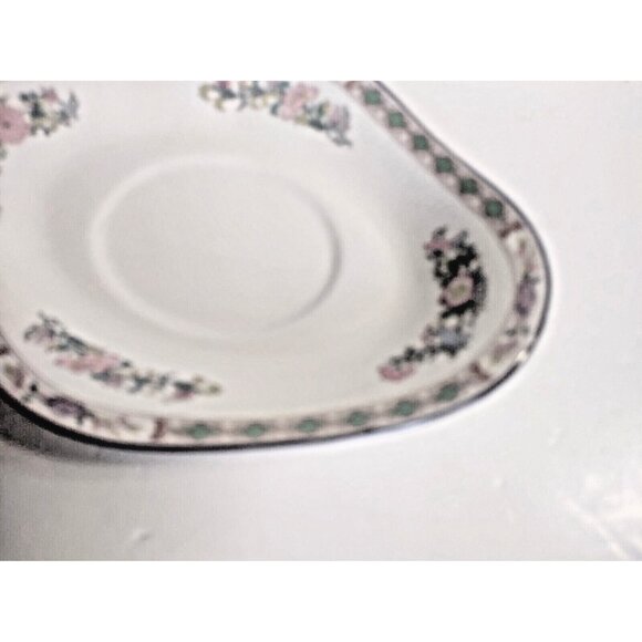 WEDGWOOD Kutani Crane Bone China Gravy Boat & Underplate, Like New - Picture 6 of 16